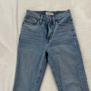 Madewell Women's Classic Blue Straight Leg Jeans